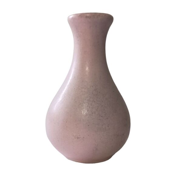 Vintage Mini Bud Vase Pottery Teardrop Pale Pink Miniature Minimalist Farmhouse. - Picture 6 of 14